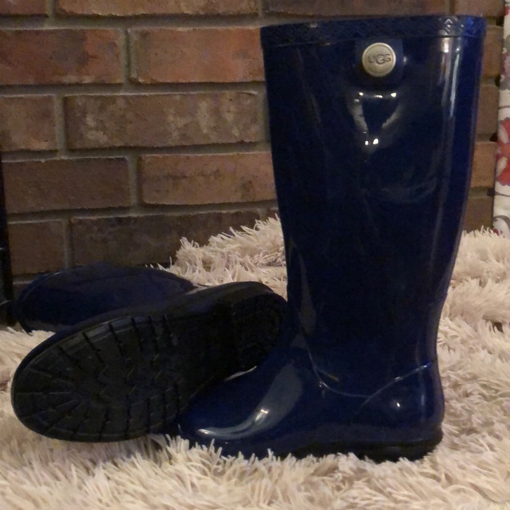 UGG rubber boots